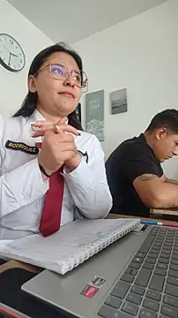 Živá chatovací místnost Queen_linda1