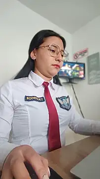 Chatroom en direct de Queen_linda1