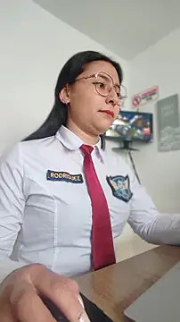 Queen_linda1 – Naživo chatovacia miestnosť