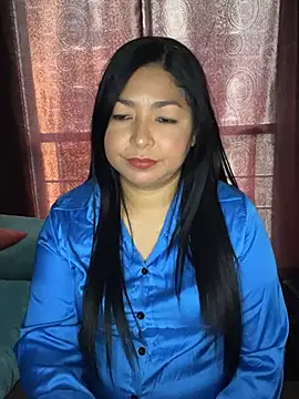 Victoria_kim_lee Adlı Modelin Canlı Sohbet Odası