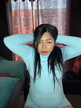 Victoria_kim_lee Adlı Modelin Canlı Sohbet Odası