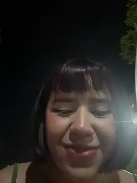 חדר צ'אט בשידור חי של Prissi_rivas2