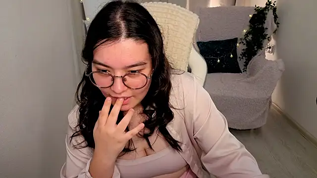 Sala de chat ao vivo de MomoRins
