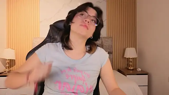 Chat soba uživo modela alkivamoon