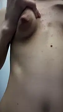 Živá chatovací místnost ElaraTiara