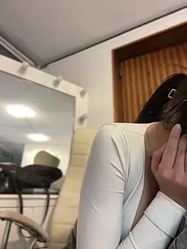 Sala de chat en directo de Ferrari_Pinkk