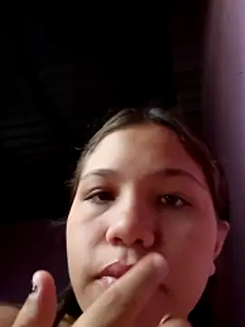 Pervertida15's Live Chat Room