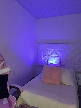 Ivonny_Goldie – live chatrum