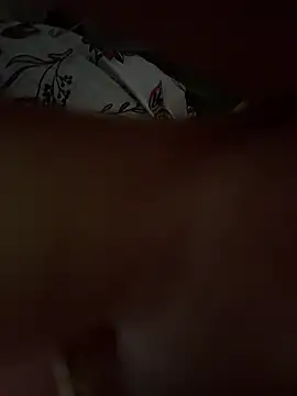 חדר צ'אט בשידור חי של spicygirl99