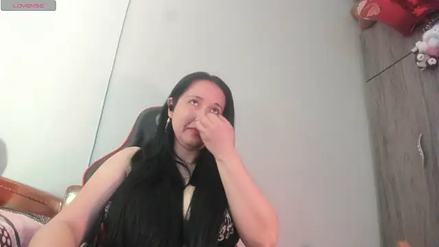 חדר צ'אט בשידור חי של cami_hot_tits