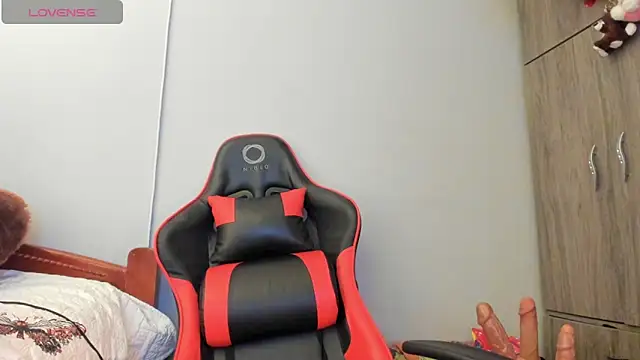 cami_hot_tits Live chatroom