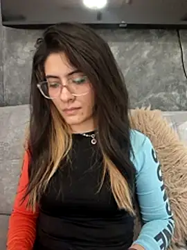 Živá chatovací místnost AshleyyHall