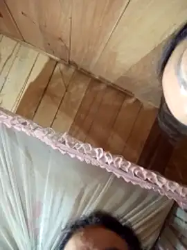 Sala de chat ao vivo de Ari-Na9
