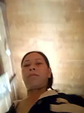 Sala de chat ao vivo de Ari-Na9