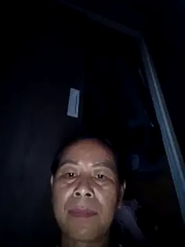 Ari-Na9's Live Chat Room