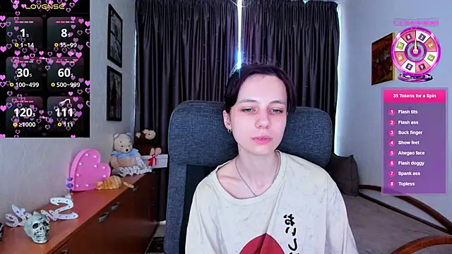 Chat soba uživo modela MiniLysii