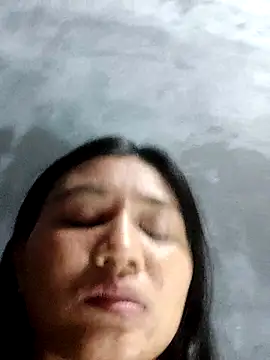 Sala de chat ao vivo de Rayya_ayy
