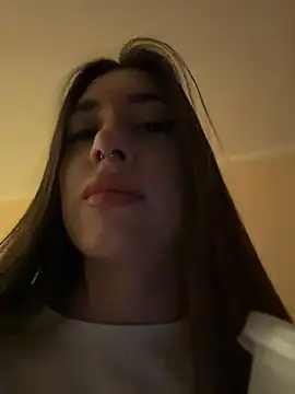 BOOMFOXY Adlı Modelin Canlı Sohbet Odası