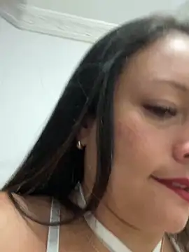 Živá chatovací místnost SamiiContreras_