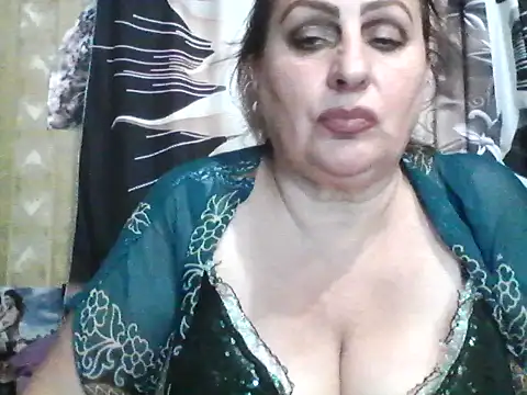 LoaqLovew – live sex-cam-show