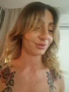 SofiaLace's Live Chat Room