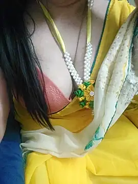 Tamillakshmi27のライブチャットルーム