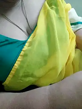 Tamillakshmi27 чат на живо