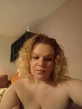 Maryquenn Adlı Modelin Canlı Sohbet Odası