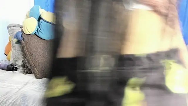 Lara_vela élő chatszobája