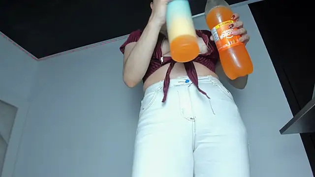 Valentina_js 现场聊天室