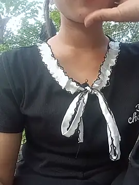 Rosie_LoveUU Adlı Modelin Canlı Sohbet Odası