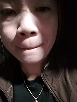 Squirt107 Cameră chat live