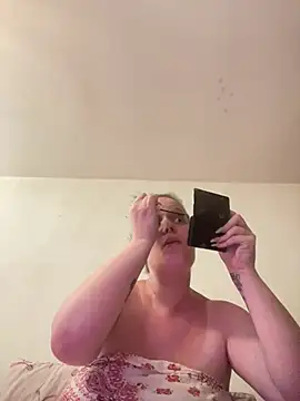 Sexy-Siddy91's Live Chat Room