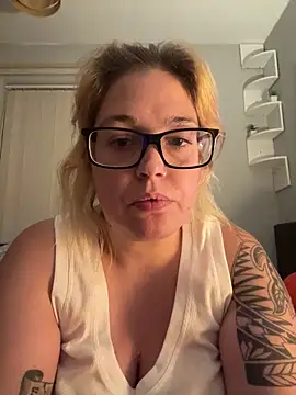 SecretRavenXO Live Chatrum
