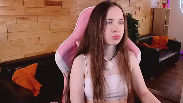 LilaMccoy's Live Chat Room
