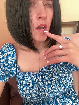 Milana_aa Live Chatraum