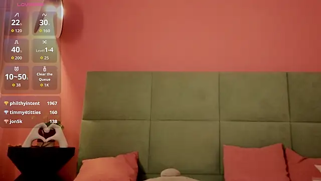 Bella_Stewarttt Adlı Modelin Canlı Sohbet Odası