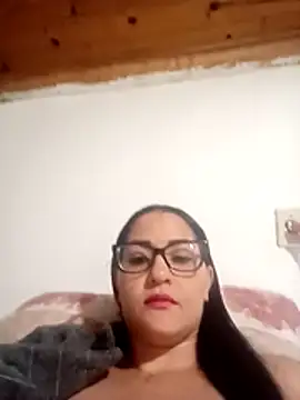 anita0123 Adlı Modelin Canlı Sohbet Odası