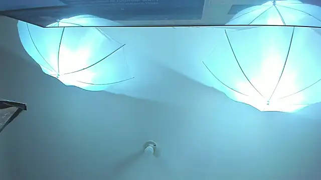 Živá chatovací místnost AlahiaEvanz