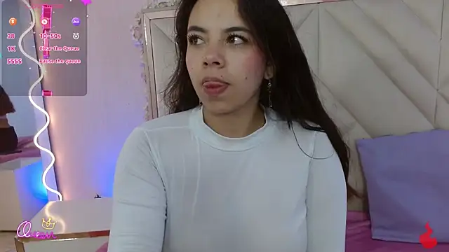 Sala de chat en directo de Karla_tay1