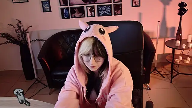 NyxCalderra élő chatszobája