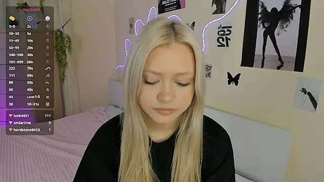 Živá chatovací místnost MidnightPoise