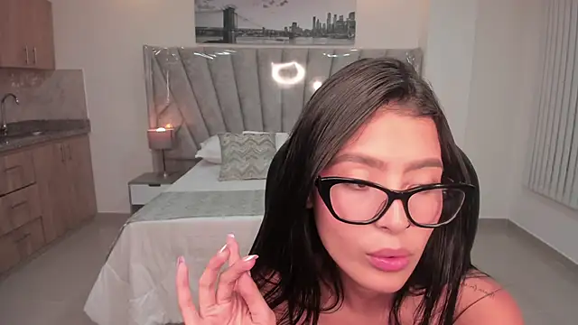amber_willow's Live Chat Room