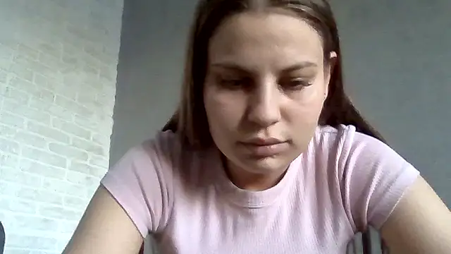 _Linsyy_ee_ Adlı Modelin Canlı Sohbet Odası