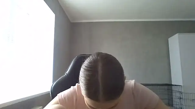 _Linsyy_ee_ Live Chatraum