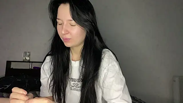 Necusharonのライブチャットルーム