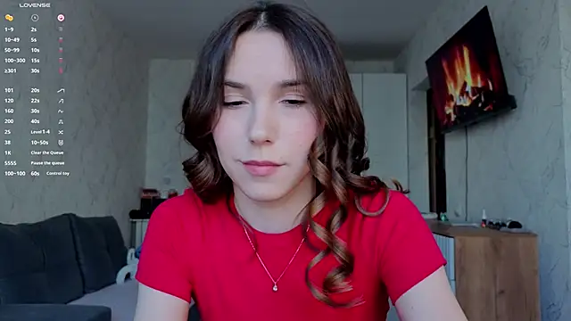 Pokój czatu na żywo – Honey_Peachy