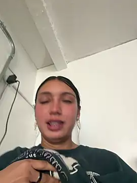 Chatroom en direct de Arianna_Toro_