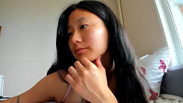 Chat ao vivo de LeyaHanami
