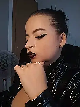 Živá chatovací místnost Noire_Mistress